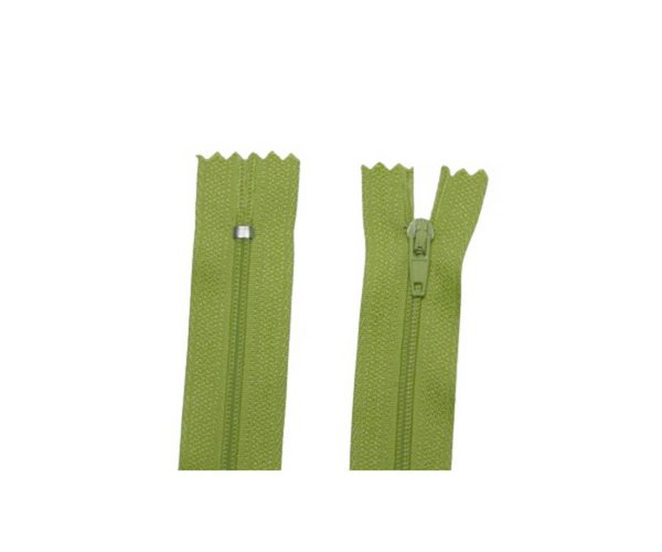 reiszverschluss-20-cm-spiralformig-nicht-trennbar-lindgrun-2031 Reißverschluss 20 cm spiralförmig nicht trennbar lindgrün (2031)