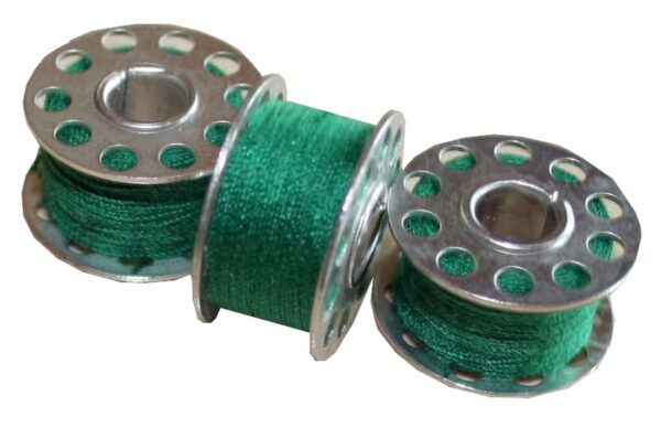 nahmaschinen-nahgarn-3-spulen-je-25-m-75-m-polyester-40-2-tannengrun-1053 Nähmaschinen Nähgarn 3 Spulen je 25 m 75 m Polyester 40/2 tannengrün (1053)