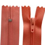 Reißverschluss 20 cm spiralförmig nicht trennbar altrosa (2033)